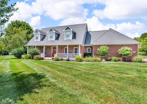 6118 Yellow Birch Ct, Avon, IN, 46123-8235 | Card Image