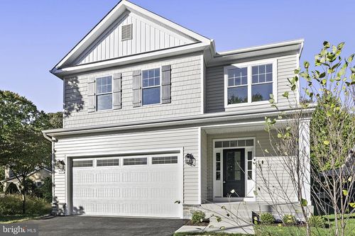 704 Oak Grove Cir, SEVERNA PARK, MD, 21146-4220 | Card Image