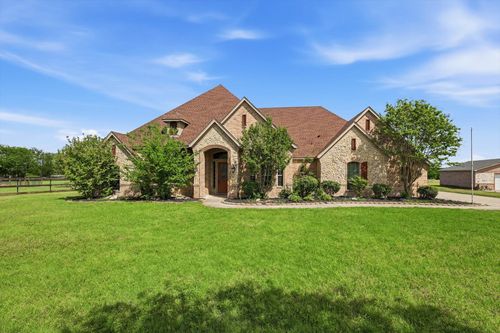 4430 Bucking Bronc Dr, Fort Worth, TX, 76126-6417 | Card Image