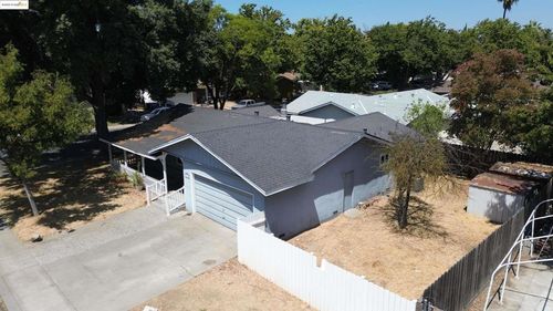 1817 Fairfax Ave, Modesto, CA, 95355-3045 | Card Image