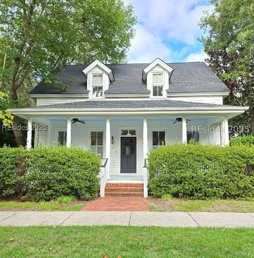 12 Fraser St, Beaufort, SC, 29907-2069 | Card Image