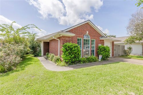 608 Plano Dr, College Station, TX, 77845-7323 | Card Image