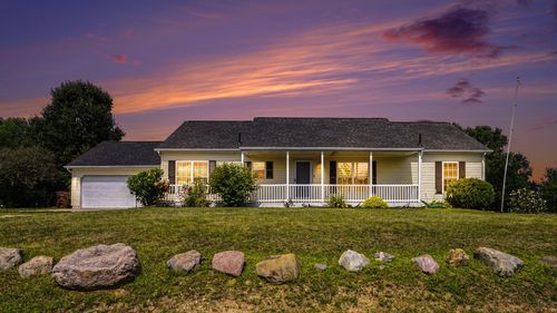 1082 Azalea Dr, Jackson, MI, 49201-8057 | Card Image