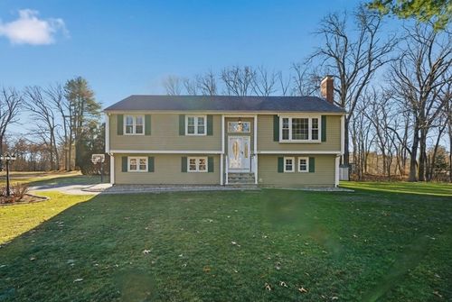 29 Thayer St, Northborough, MA, 01532-2407 | Card Image