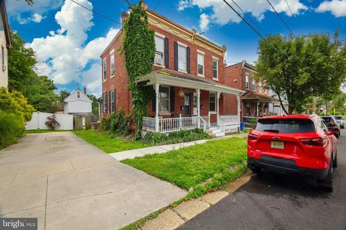 22 Laurel St, WOODBURY, NJ, 08096-2534 | Card Image