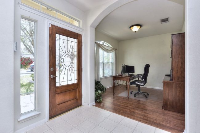 Foyer/Study | Image 5