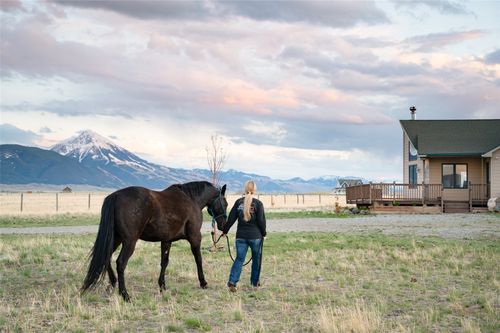 138 Inverness Rd, Livingston, MT, 59047-8833 | Card Image