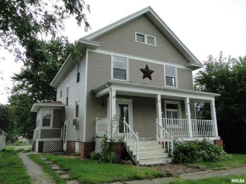 421 W Main St, Adair, IL, 61411-9435 | Card Image