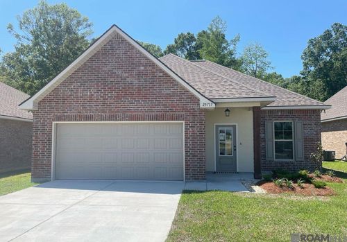 25717 Tarver Dr, Denham Springs, LA, 70726 | Card Image