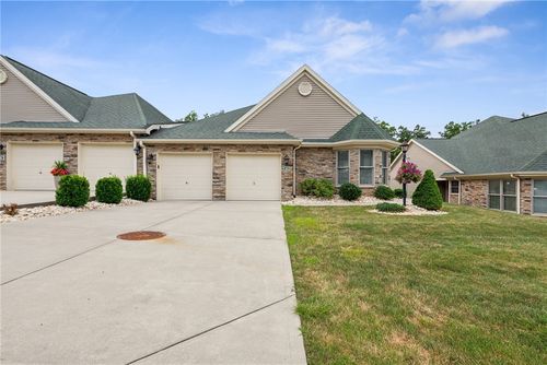 43 Grayhawk Ct, Greensburg, PA, 15601-8523 | Card Image