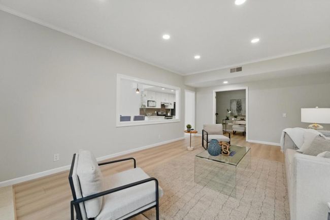 UNIT-107 - 425 N El Camino Real, Condo with 2 bedrooms, 2 bathrooms and 1 parking in San Mateo CA | Image 4