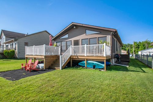 61305 Donald Roadway E, Vandalia, MI, 49095-9759 | Card Image