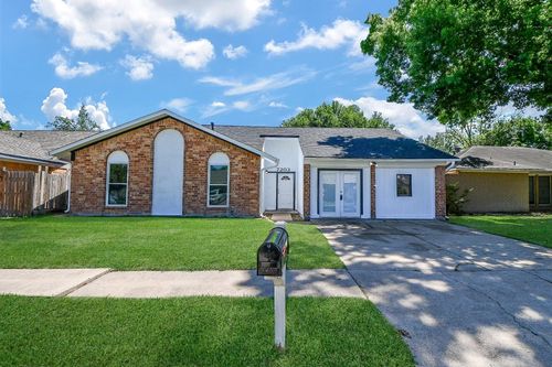 7203 Santa Rita Drive, Houston, TX, 77083 | Card Image
