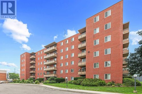208-264 Grantham Avenue N, St. Catharines (Carlton/Bunting), ON, L2P3H1 | Card Image
