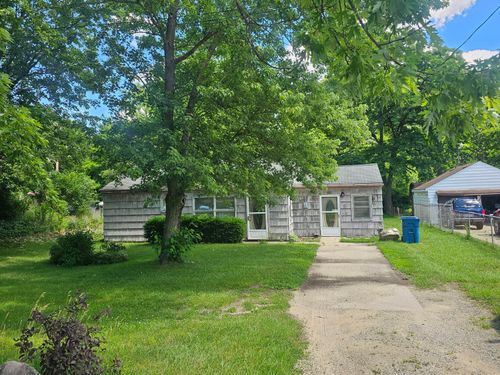 2439 S 13th St, Niles, MI, 49120-4506 | Card Image