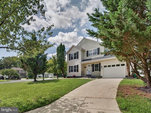 5300 Broadwater St, Temple Hills, MD, 20748-5871 | Card Image