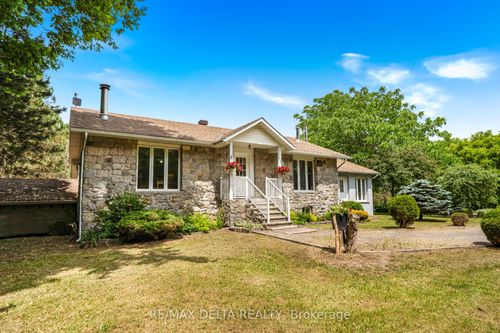 2685 Concession 7 Rd, Saint Eugene, ON, K0B1P0 | Card Image