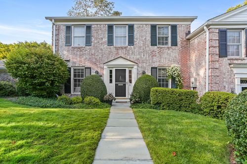 20-312 Elm St, New Canaan, CT, 06840-5305 | Card Image