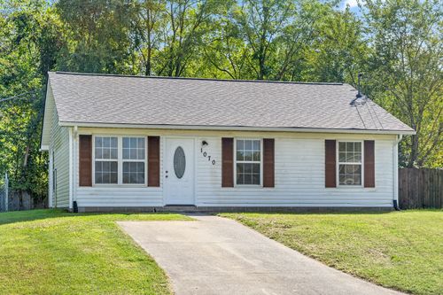 1070 Shadow Ridge Ave, Oak Grove, KY, 42262-9220 | Card Image