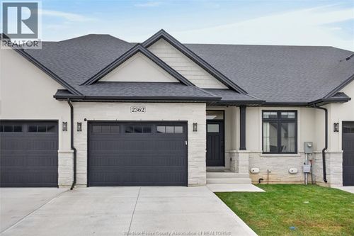 2362 Barkley Ave, Windsor, ON, N8P0G7 | Card Image