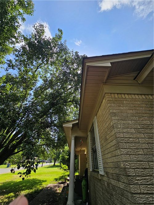 921 Willow St, Malvern, AR, 72104-5431 | Card Image