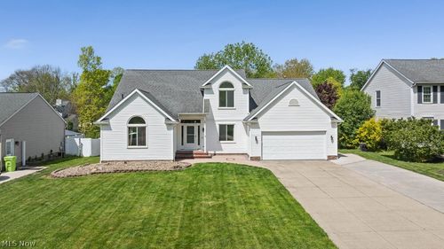 456 Helena Drive, Tallmadge, OH, 44278 | Card Image