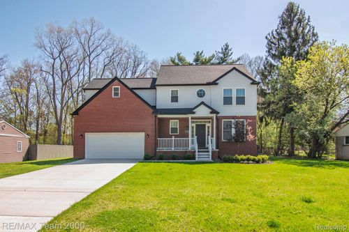 24050 Sunnypoint Dr, Southfield, MI, 48033-2907 | Card Image