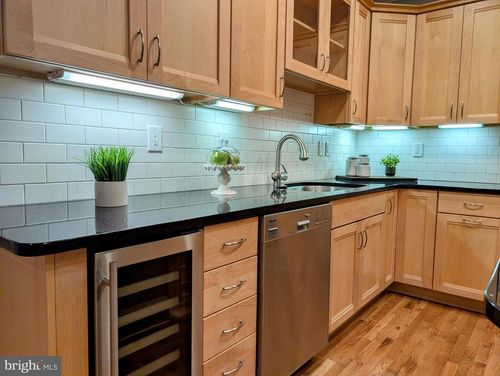 57 Governors Ln, Princeton, NJ, 08540-3671 | Card Image