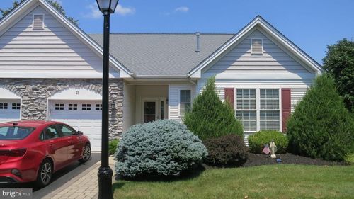 25 Chickadee Way, Hamilton Square, NJ, 08690-3562 | Card Image