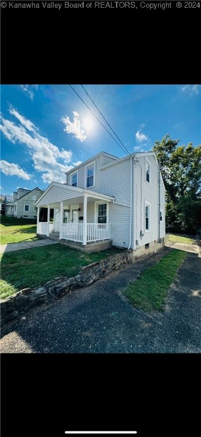 204 Shepherd Avenue, House other with 3 bedrooms, 1 bathrooms and null parking in South Charleston WV | Image 1