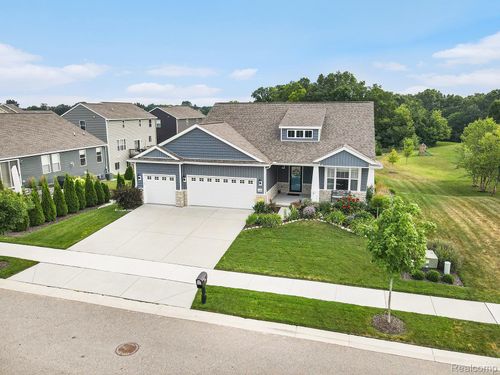 1336 Bluff Dr, Howell, MI, 48843-9710 | Card Image