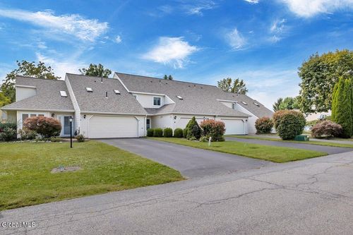 4 Rusfield Dr, Glenmont, NY, 12077-3234 | Card Image