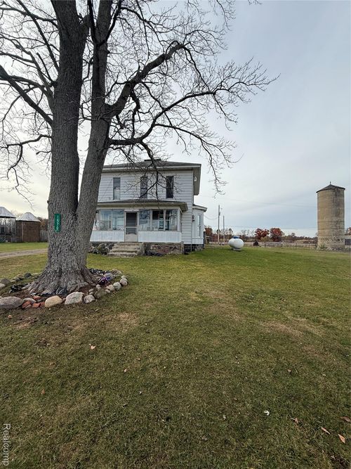 1570 Chapel Rd, Parma, MI, 49269-9710 | Card Image
