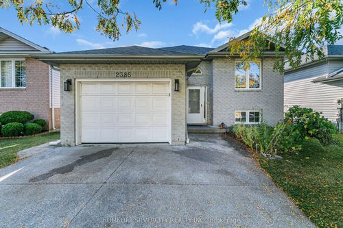 2385 Chateau Ave, Windsor, ON, N8P1N2 | Card Image