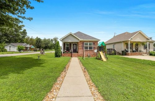 397 W Mcglothlin St, Portland, TN, 37148-1146 | Card Image