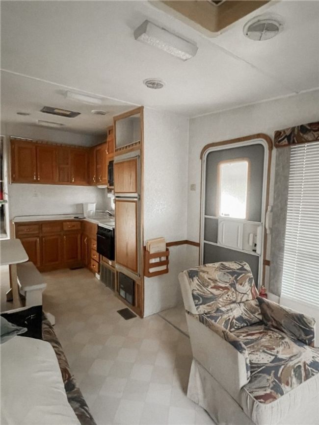 156 Naylor Rd, House attached with 4 bedrooms, 3 bathrooms and null parking in Calliham TX | Image 28