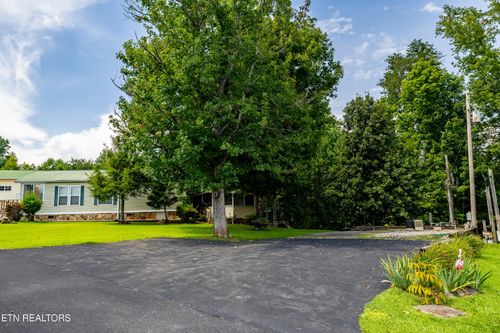 449 Mountain Thrush Dr, Townsend, TN, 37882-3055 | Card Image