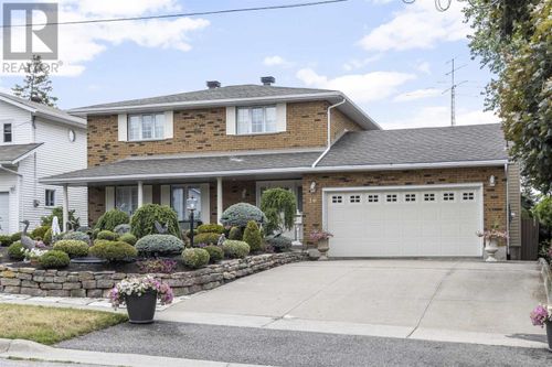 16 Ravina St, Sault Ste. Marie, ON, P6B3J7 | Card Image