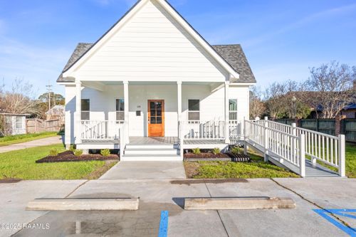118 W 14th St, Crowley, LA, 70526-2802 | Card Image