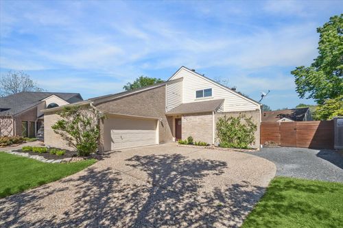1311 Ambergate Dr, Houston, TX, 77077-2520 | Card Image