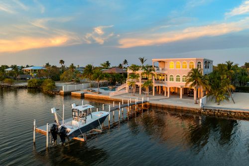 3742 Seagrape St, Big Pine Key, FL, 33043-6115 | Card Image