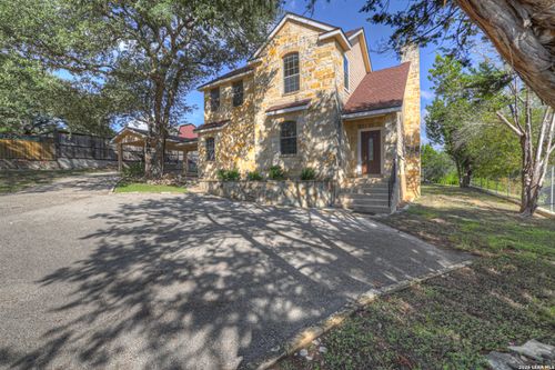 146 Creekview Dr, Canyon Lake, TX, 78133-4350 | Card Image