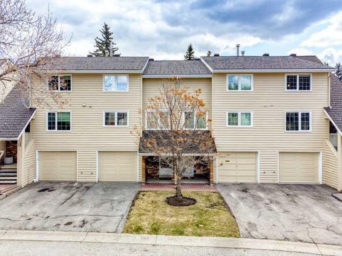 322 Point Mckay Gdns Nw, Calgary, AB, T3B4V8 | Card Image