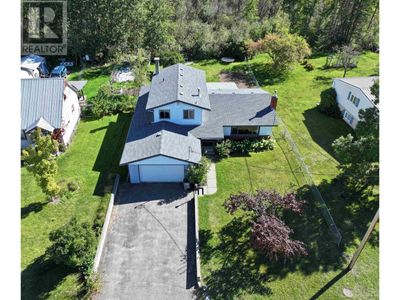 1324 Moffat Ave, House other with 3 bedrooms, 3 bathrooms and null parking in Quesnel BC | Image 2