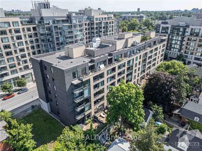 411 - 101 Richmond Rd, Condo with 2 bedrooms, 2 bathrooms and 1 parking in Ottawa ON | Image 1