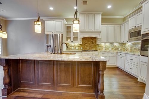 14 Jonquil Pl, Tomball, TX, 77375-1156 | Card Image