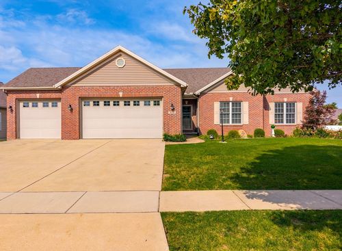 2030 Escalade Road, Bloomington, IL, 61705 | Card Image