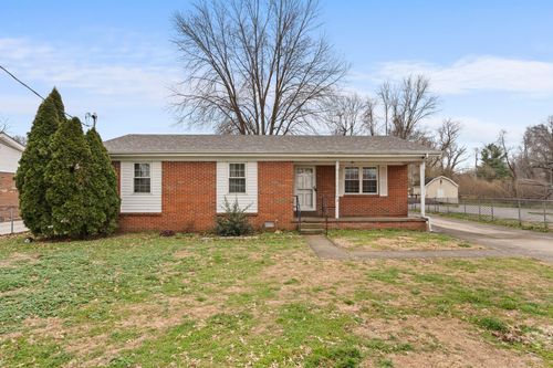 102 Madison St, Berea, KY, 40403-1204 | Card Image