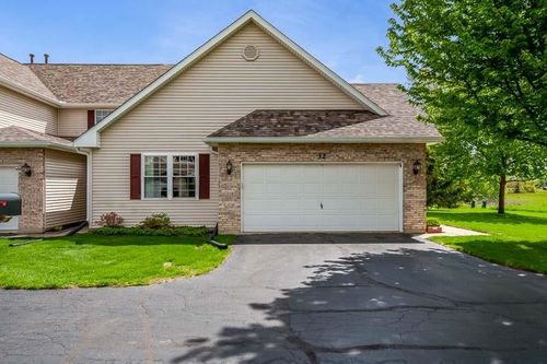 apt-32-12014 Baneberry Dr, Roscoe, IL, 61073-6105 | Card Image