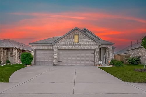 1214 Red Hills Dr, Rosharon, TX, 77583-3482 | Card Image